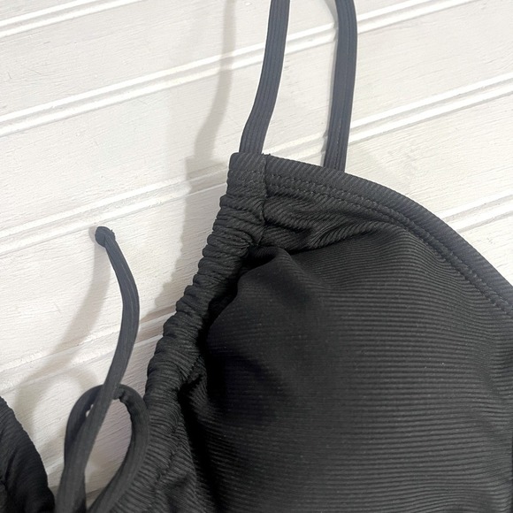 Shade & Shore Ribbed Bikini Swim Top Womens Small Black Adjustable Stretch NWT - Picture 7 of 8